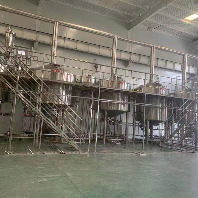 友谊精酿啤酒设备厂—平面布置、设备设计、制造、调试、培训等一条龙服务_COPY